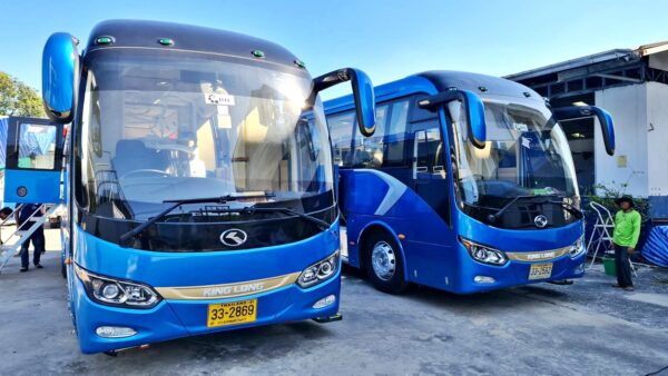 รถทันตกรรมเคลื่อนที่แบบ 2 เตียง ทันตกรรม ขนาด 9 เมตร