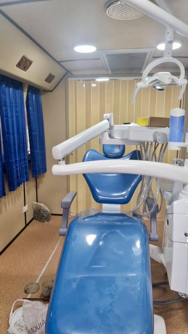 รถทันตกรรมเคลื่อนที่ แบบ 2 unit.+1ห้องเอกซเรย์ รพ.พี.เอ็ม.จี.(พระราม2)